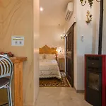 Chic With Outdoor Serenity Apartment *