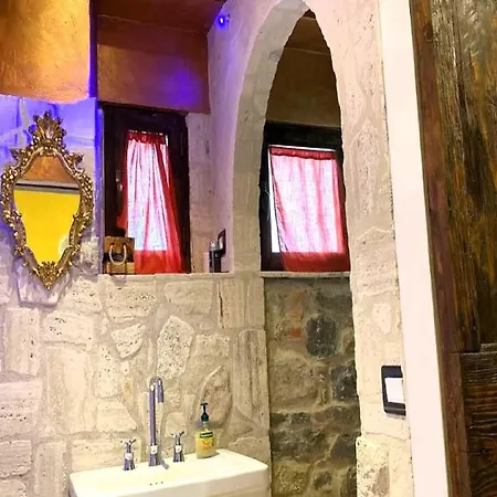 With Independent Entrance Sansepolcro
