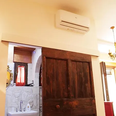 With Independent Entrance