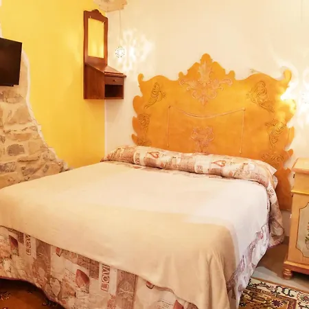 With Independent Entrance * Sansepolcro