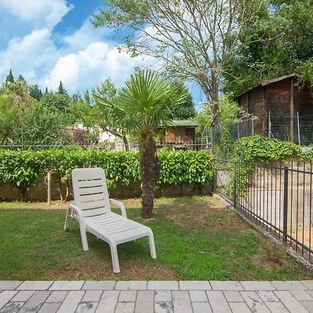 Chic With Outdoor Serenity Apartamento *